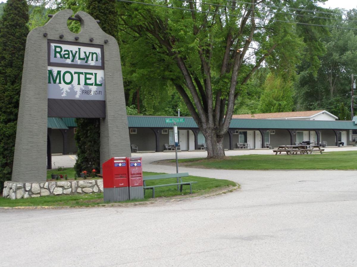 Ray Lyn Motel Trail Exteriér fotografie